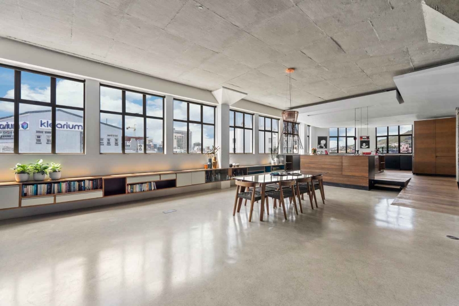 2 Bedroom Property for Sale in Gardens Western Cape